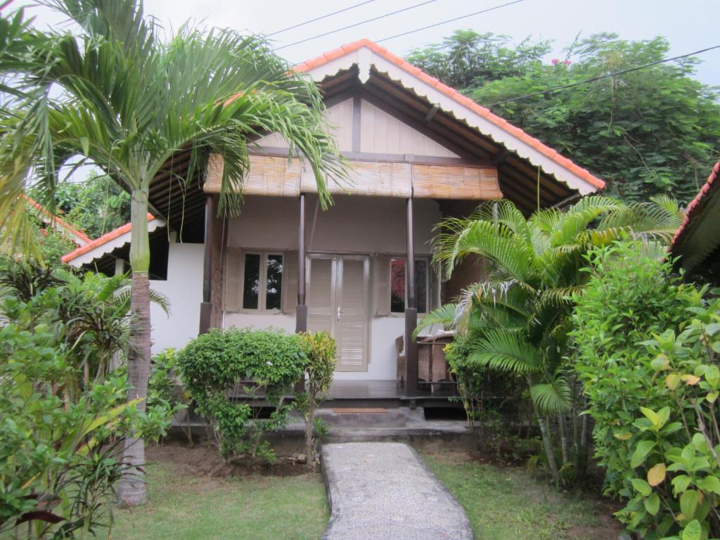 Kembali Beach Bungalows 아메드 객실 사진