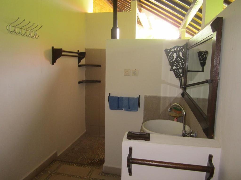 Kembali Beach Bungalows 아메드 객실 사진
