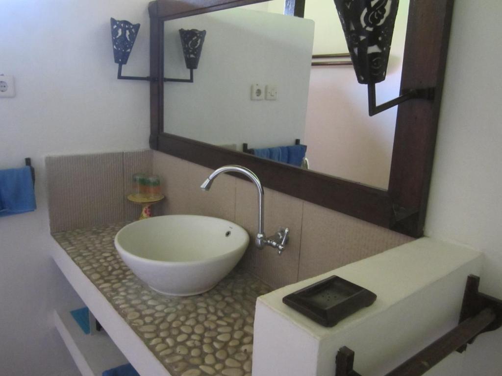 Kembali Beach Bungalows 아메드 객실 사진