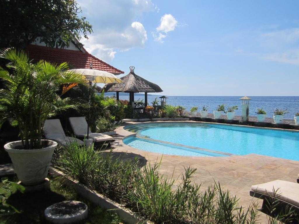 Kembali Beach Bungalows 아메드 외부 사진